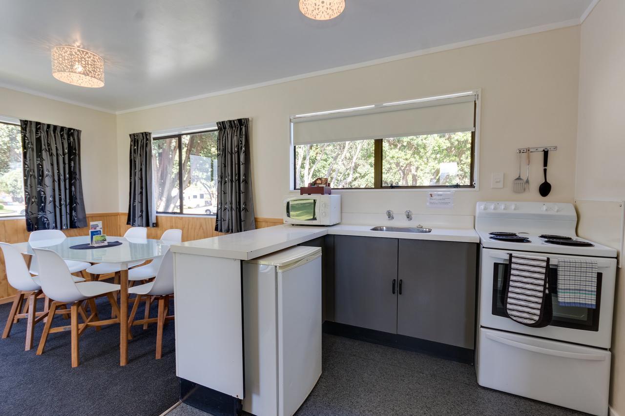 Wellington Top 10 Holiday Park Lower Hutt Exterior foto